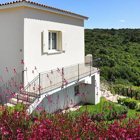 In Golfo Aranci With Elevator